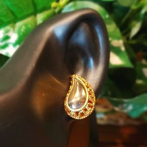 VTG AVON First Fragrance Paisley Earrings Aromatherapy Gold-Tone